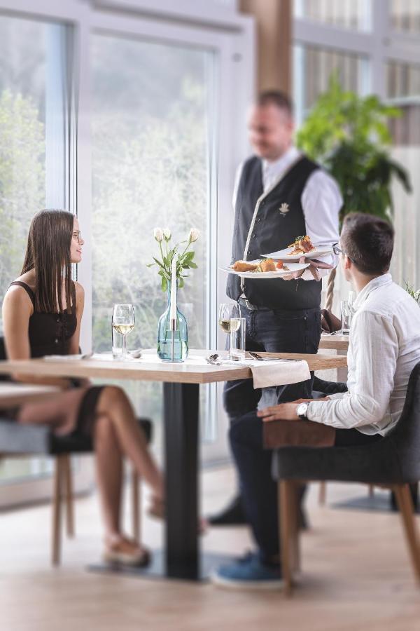 Grand Hotel Bellevue Hočko Pohorje Exteriör bild
